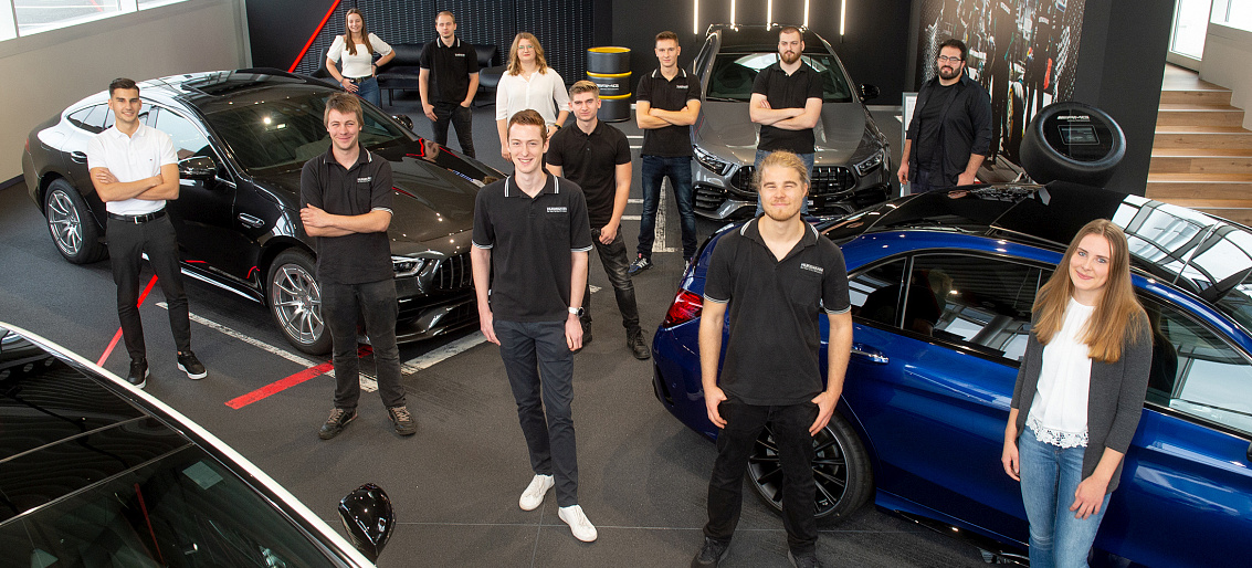 Autohaus Kunzmann Ausgezeichnete Azubis 2020 Digitale Bewerbungsphase 2021 In Vollem Gange News Mercedes Fans Das Magazin Fur Mercedes Benz Enthusiasten