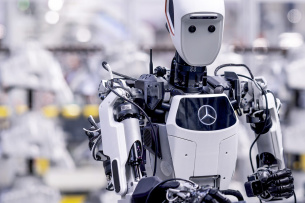 Humanoide Roboter werden Produktionshelfer