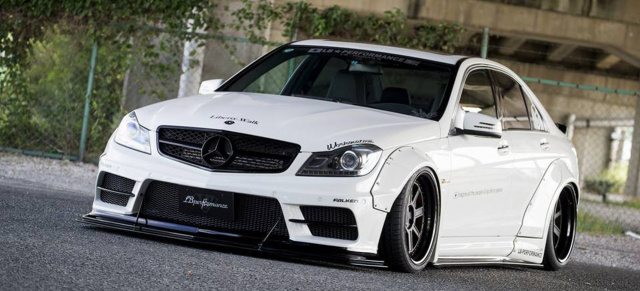 Mercedes C63 AMG von Liberty Walk: Krass. Breit. Tief: Tuning mit