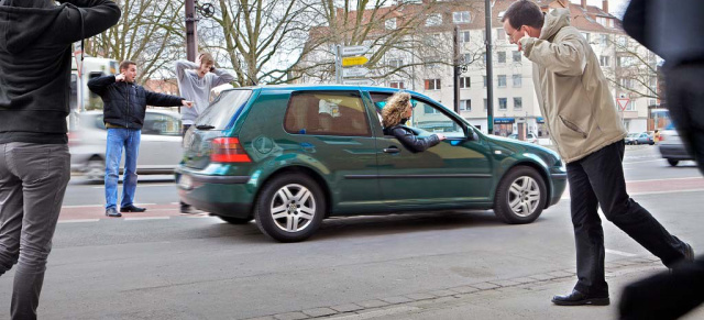 Sensationell: Continental präsentiert neuen Reifen mit  Soundchip und Akustikpotential: leider nur ein Conti-Aprilscherz! Neuer Reifenchip sorgt für akustisches Tuning und mehr Sicherheit im Straßenverkehr