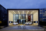 Elektroauto unplugged - Daimler erprobt induktives Laden im Alltagstest: Effizienzhaus-Plus mit Elektromobilität verbindet emissionsfreies Wohnen und Fahren in Berlin
