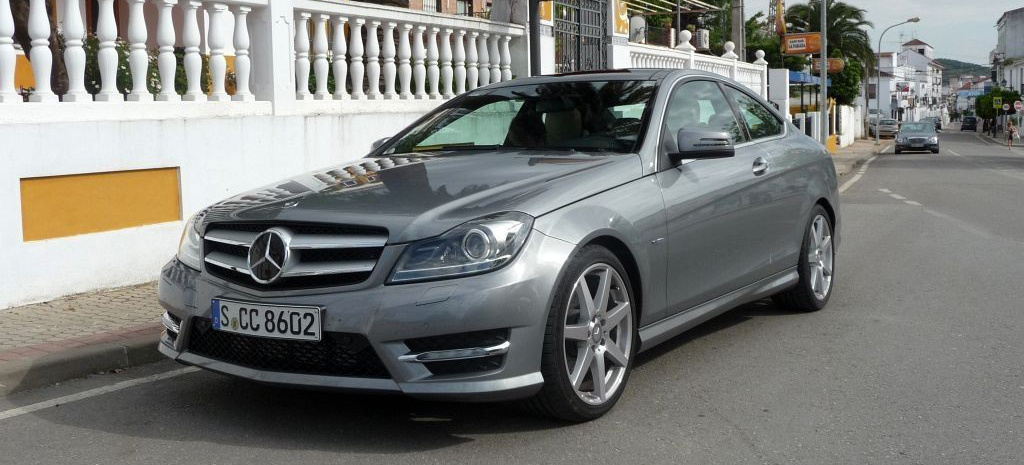 Fahrbericht Mercedes C Klasse Coupe C180 Die Einstiegsdroge Wieviel Spass Macht Das Kleine Coupe Mit Dem 1 8 L Motor Sternstunde Mercedes Fans Das Magazin Fur Mercedes Benz Enthusiasten