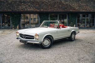 Sterne unterm Hammer: Pagode bei HK-Engineering: I Am Legend: Mercedes-Benz 280 SL (W113) in Papyrusweiss