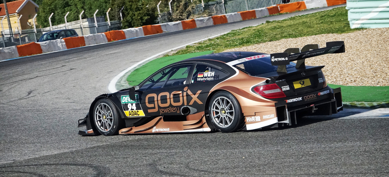 Endlich Wieder Racing Action Dtm Testfahrten In Estoril Tag 1 Motorsport Mercedes Fans Das Magazin Fur Mercedes Benz Enthusiasten