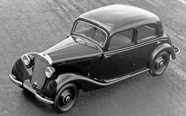 Mercedes-Benz 320 Krankenwagen aus dem Jahr 1937