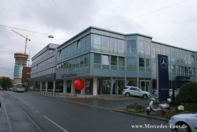 Neueroffnung Lueg Center Bochum Lueg Investierte 12 Mio Euro In Den Stammsitz Des Mercedes Benz Autohaus News Mercedes Fans Das Magazin Fur Mercedes Benz Enthusiasten