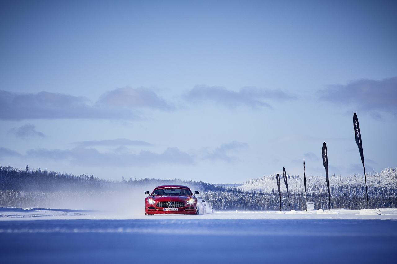 AMG Driving Academy Winter Sporting Programm 2020 Fahrspaß im Schnee