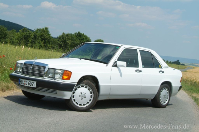 Mercedes-Benz W201: Vor 35 Jahren ging der C-Klasse-Stern auf