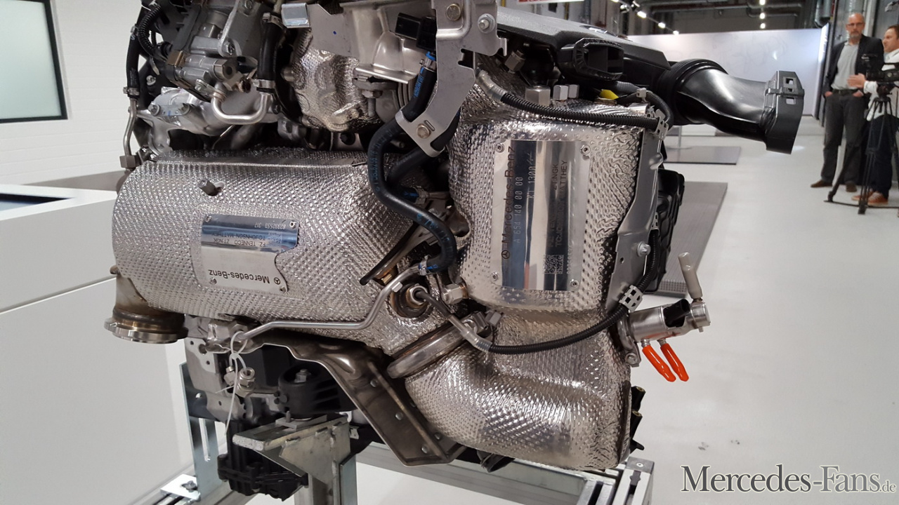 Die neuen ReihenSechszylinder sind da MercedesBenz startet umfassende MotorenOffensive