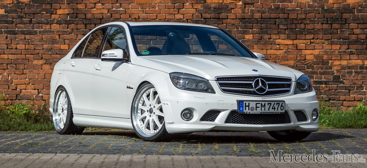 Acht Richtige Mercedes C63 AMG (W204) als Perle in MysticWeiß Auto der Woche Mercedes