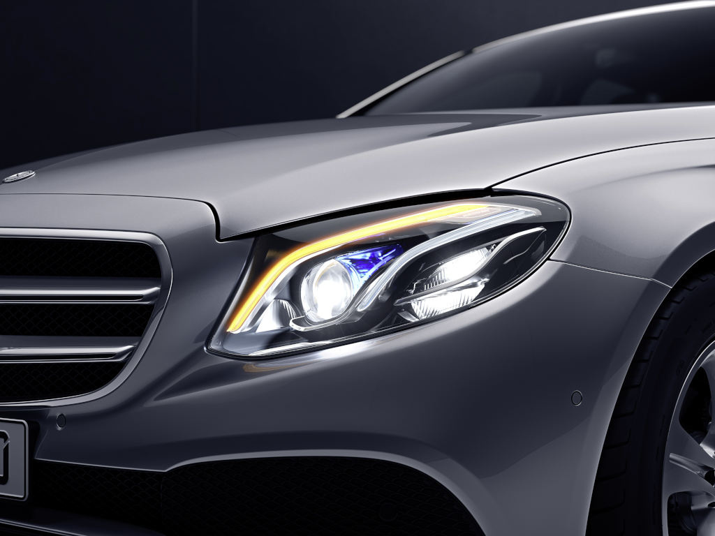 Mercedes E Klasse Led High Performance Scheinwerfer Die neue Mercedes-Benz E-Klasse: MULTIBEAM LED-Scheinwerfer (Video