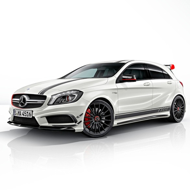 Neu Im Online Shop Von Kunzmann A45 Amg Edition 1 Optik Sets So Wird Die A Klasse Zum A45 Amg Edition 1 News Mercedes Fans Das Magazin Fur Mercedes Benz Enthusiasten
