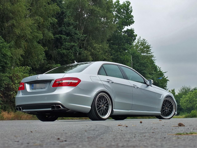 Auf die sanfte Tour: Mercedes-Benz-E63-W212-Umbau: E wie einfach: Der  2009er E63 ist ein milder Wilder. - Auto der Woche - Mercedes-Fans - Das  Magazin für Mercedes-Benz-Enthusiasten