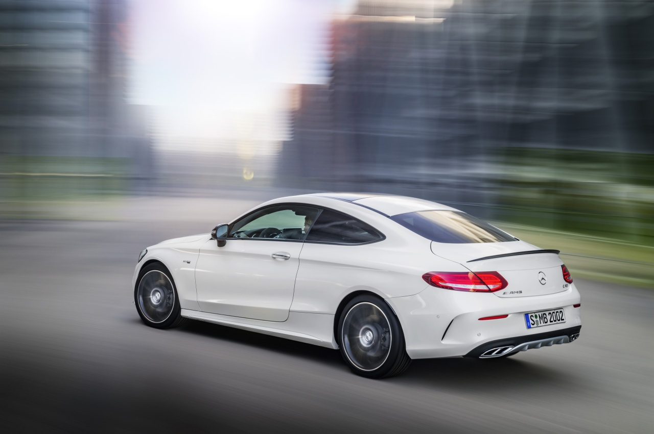 Premiere in Genf MercedesAMG C43 Coupé Das neue MercedesAMG C 43