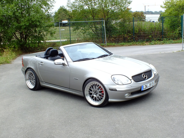 Let the sunshine in!: Am Steuer eines 2002er Mercedes SLK Kompressor (R170)  geht die Sonne auf - Auto der Woche - Mercedes-Fans - Das Magazin für  Mercedes-Benz-Enthusiasten